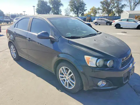 2014 Chevrolet Sonic VIN 1G1JC5SG5E4126494 фото 4