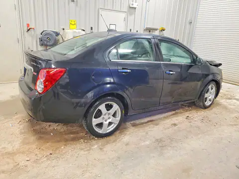 1G1JE5SB1F4107912 — 2015 Chevrolet Sonic, фото 3 с аукциона Copart 30.09.2026, Передняя часть