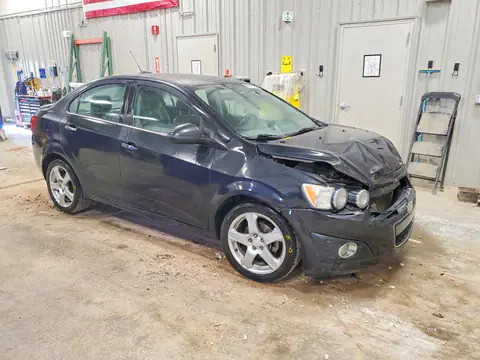 1G1JE5SB1F4107912 — 2015 Chevrolet Sonic, фото 4 с аукциона Copart 30.09.2026, Передняя часть