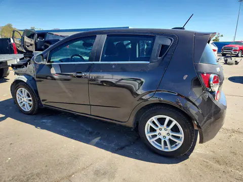 2015 Chevrolet Sonic VIN 1G1JC6SH1F4129442 фото 2