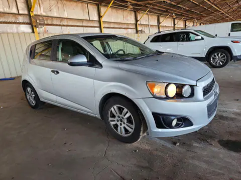 2015 Chevrolet Sonic VIN 1G1JC6SHXF4125065 фото 4