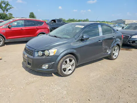 1G1JE5SBXF4109500 — 2015 Chevrolet Sonic, Боковая часть (Side), фото до ремонта
