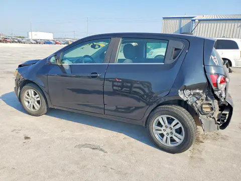 2015 CHEVROLET SONIC VIN 1G1JC6SH8F4141300 фото 2