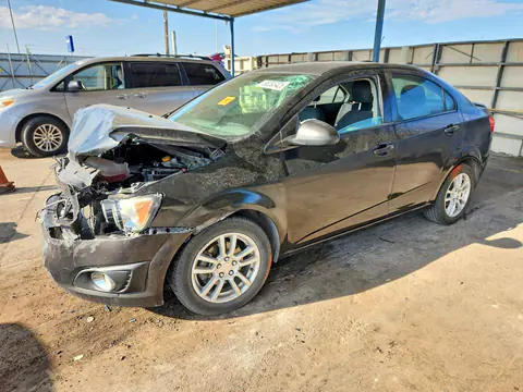 1G1JC5SH9F4136052 — 2015 Chevrolet Sonic, Передняя часть (Front End), фото до ремонта