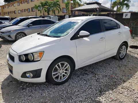 1G1JC5SH6F4180171 — 2015 Chevrolet Sonic, Механические повреждения (Mechanical), фото до ремонта