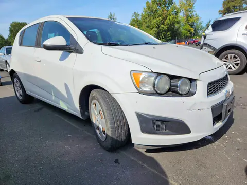 2016 Chevrolet Sonic VIN 1G1JA6SG2G4174775 фото 4
