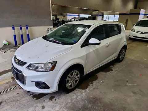 1G1JG6SH4H4173538 — 2017 Chevrolet Sonic, Передняя часть (Front End), фото до ремонта