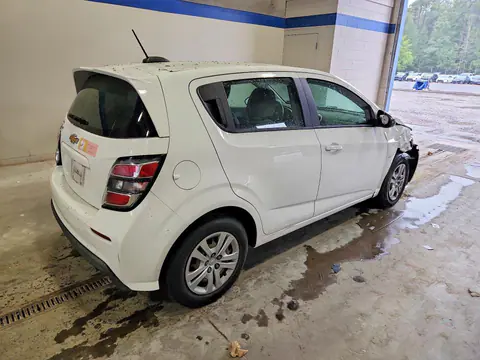 2017 CHEVROLET SONIC VIN 1G1JG6SH4H4173538 фото 3