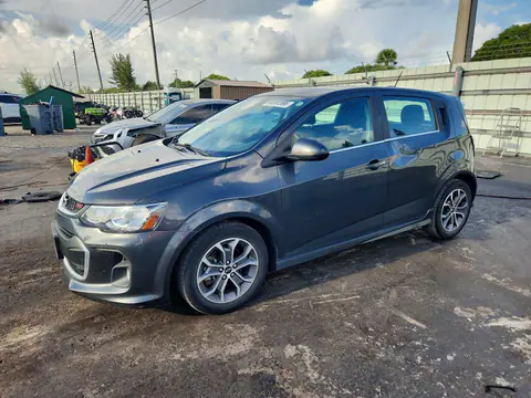 1G1JD6SG0J4129381 — 2018 Chevrolet Sonic, Задняя часть (Rear End), фото до ремонта