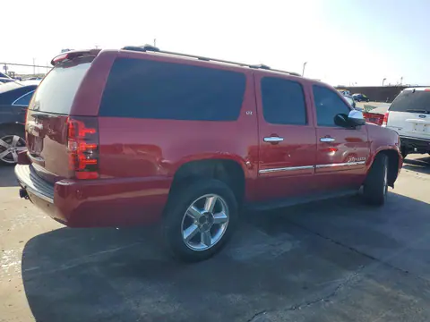 2014 Chevrolet Suburban VIN 1GNSKKE71ER113650 фото 3