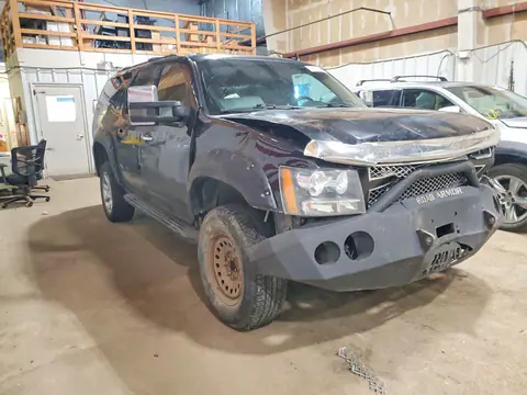 2014 Chevrolet Suburban VIN 1GNSKKE71ER225784 фото 4