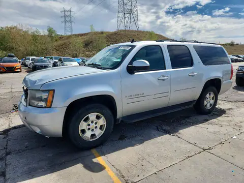 1GNSKJE70ER121801 — 2014 Chevrolet Suburban, Передняя часть (Front End), фото до ремонта