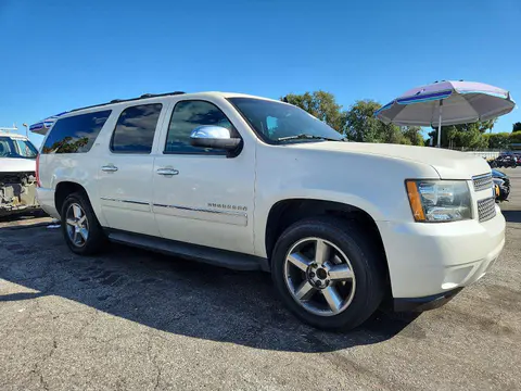 2014 Chevrolet Suburban VIN 1GNSCKE09ER213527 фото 4