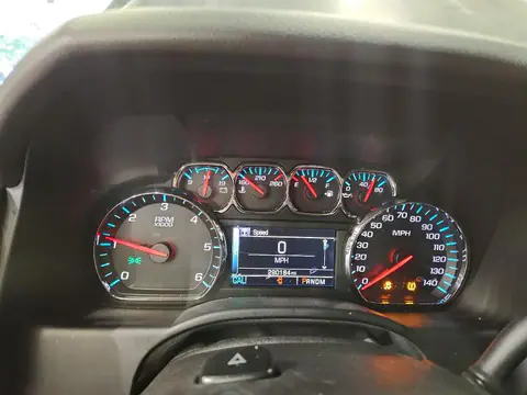 2015 Chevrolet Suburban VIN 1GNSKJKC8FR547643 фото 9
