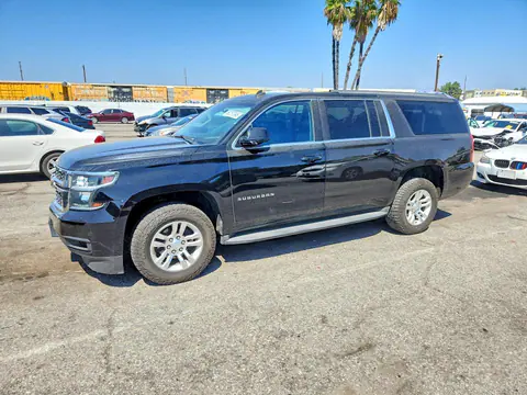 1GNSCJKC4FR258563 — 2015 Chevrolet Suburban, Задняя часть (Rear End), фото до ремонта
