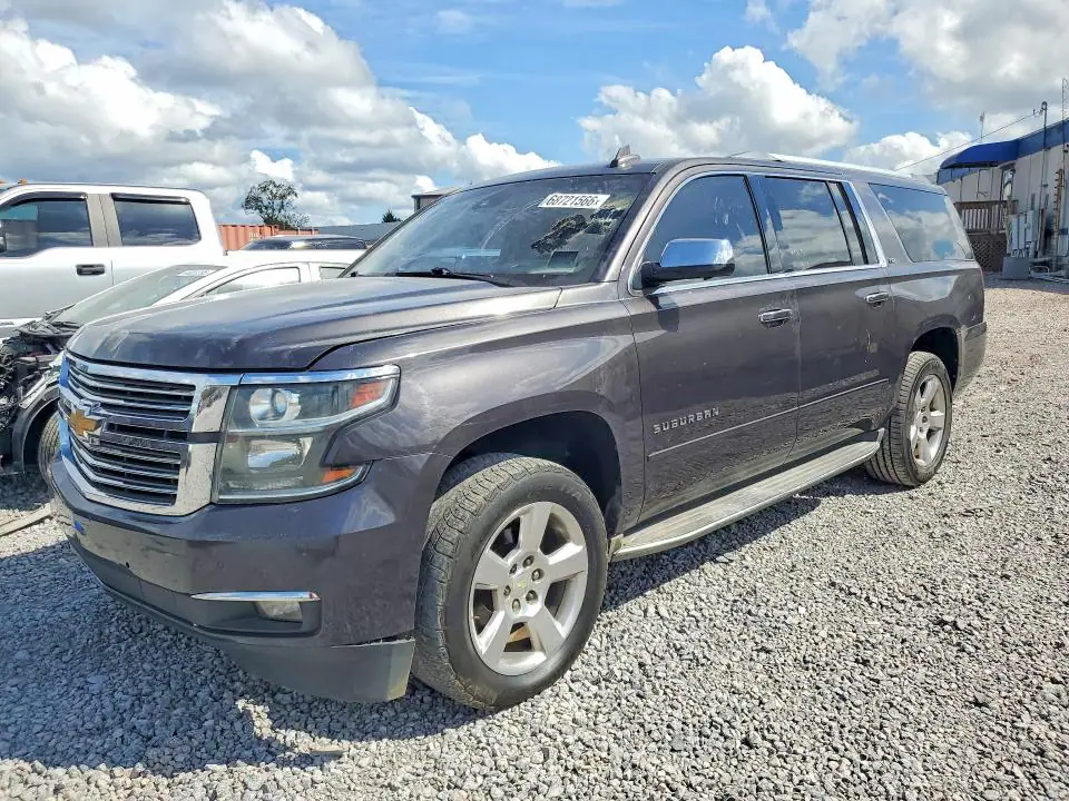 1GNSCKKC0FR523601 Chevrolet Suburban 2015 — повреждение Мелкие вмятины и царапины, фото до ремонта