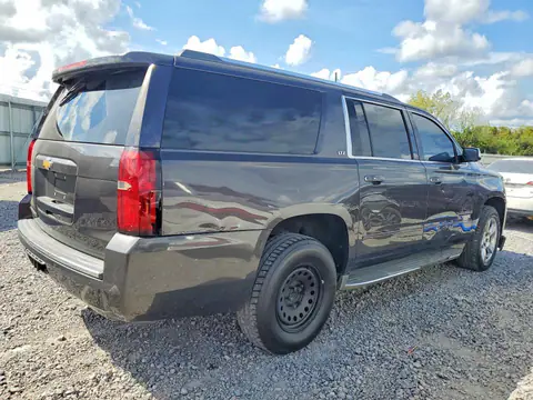 1GNSCKKC0FR523601 — 2015 Chevrolet Suburban, фото 3 с аукциона Copart 06.10.2026, Мелкие вмятины и царапины
