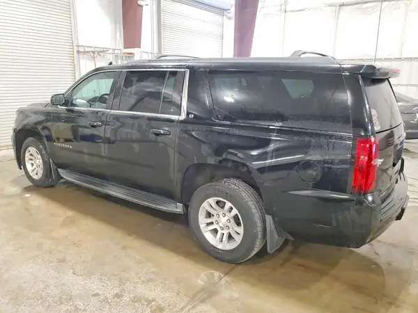 1GNSKHKCXGR419656 — 2016 Chevrolet Suburban, фото 2 с аукциона Copart, Передняя часть