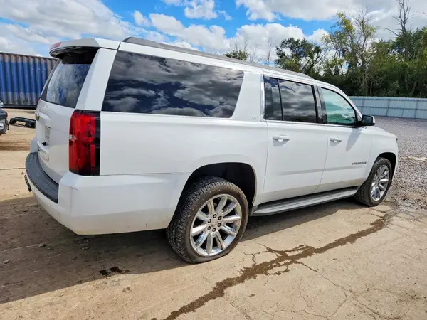 1GNSKJKC5FR634271 — 2016 Chevrolet Suburban, фото 3 с аукциона Copart, Град