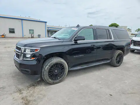 1GNSCHKC9HR305727 — 2017 Chevrolet Suburban, Град, фото до ремонта