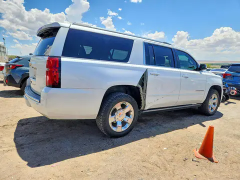 2017 Chevrolet Suburban VIN 1GNSCJKC0HR200467 фото 3