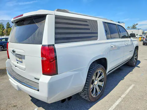 2017 Chevrolet Suburban VIN 1GNSCJKC7HR194862 фото 3