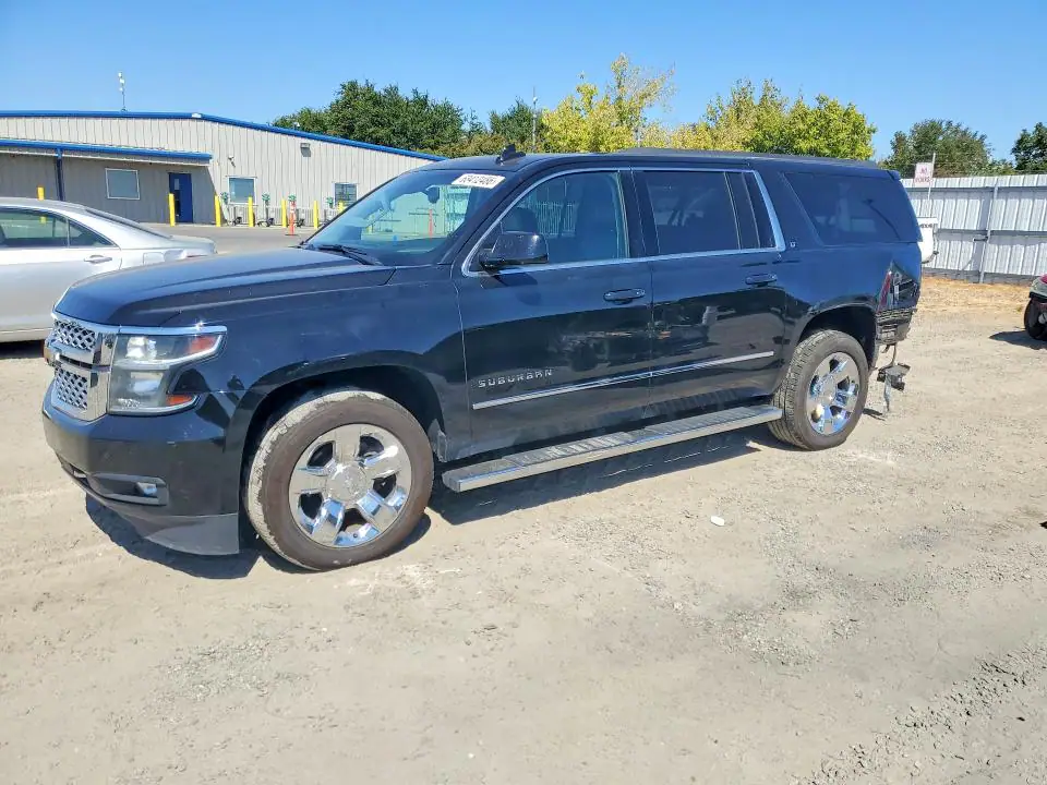 2017 Chevrolet Suburban VIN 1GNSKHKC8HR397660 фото 1