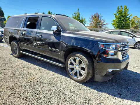 2017 Chevrolet Suburban VIN 1GNSKJKC3HR284321 фото 4