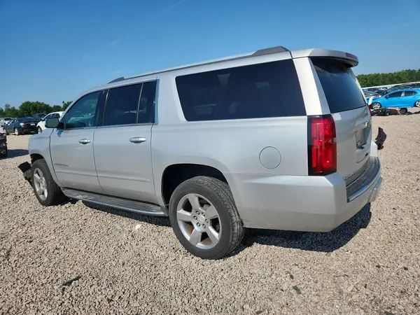 1GNSCJKC2HR178472 — 2017 Chevrolet Suburban, фото 2 с аукциона Copart 14.10.2026, Передняя часть