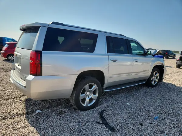 1GNSCJKC2HR178472 — 2017 Chevrolet Suburban, фото 3 с аукциона Copart 14.10.2026, Передняя часть