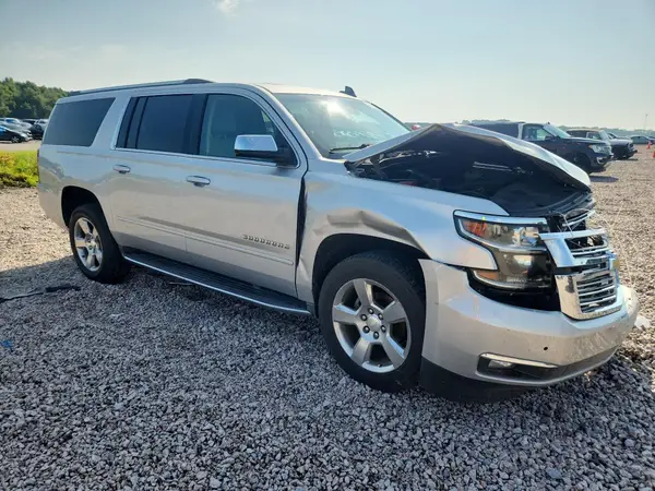 1GNSCJKC2HR178472 — 2017 Chevrolet Suburban, фото 4 с аукциона Copart 14.10.2026, Передняя часть