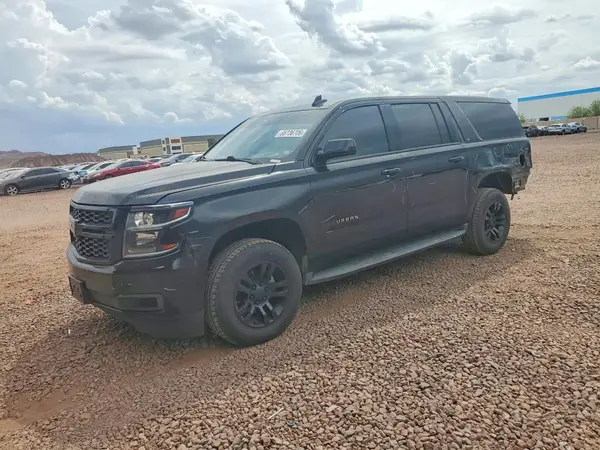 1GNSCHKC5HR165322 — 2017 Chevrolet Suburban, Задняя часть (Rear End), фото до ремонта