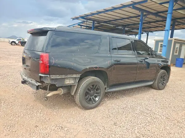 1GNSCHKC5HR165322 — 2017 Chevrolet Suburban, фото 3 с аукциона Copart, Задняя часть