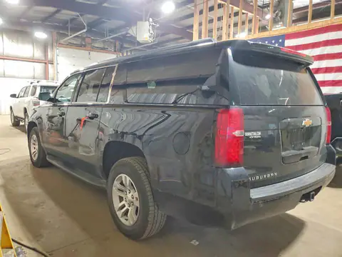 1GNSKHKC0HR242620 — 2017 Chevrolet Suburban, фото 2 с аукциона Copart 13.10.2026, Естественный износ