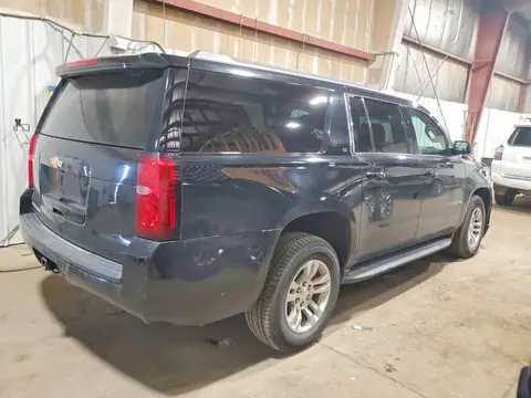 1GNSKHKC0HR242620 — 2017 Chevrolet Suburban, фото 3 с аукциона Copart 13.10.2026, Естественный износ