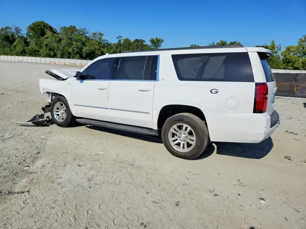 1GNSCHKC2HR215934 — 2017 Chevrolet Suburban, фото 2 с аукциона Copart, Передняя часть