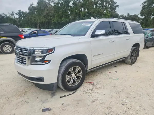 1GNSCJKC3HR252465 — 2017 Chevrolet Suburban, Задняя часть (Rear End), фото до ремонта