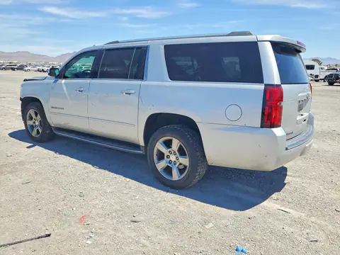 2018 Chevrolet Suburban VIN 1GNSCJKC0JR112265 фото 2
