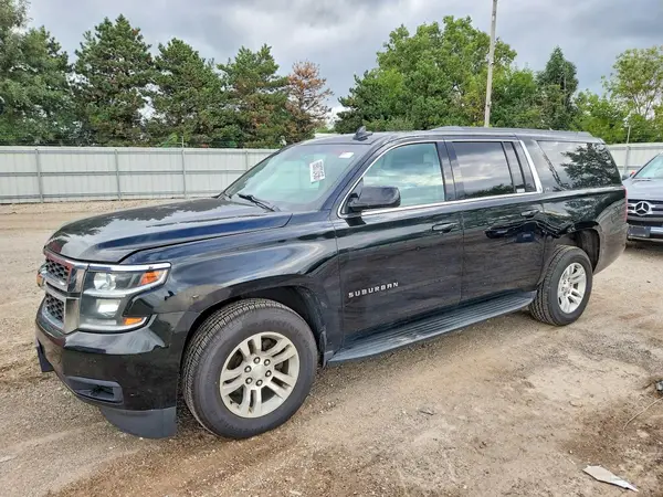 1GNSKHKC6JR266006 — 2018 Chevrolet Suburban, Передняя часть (Front End), фото до ремонта