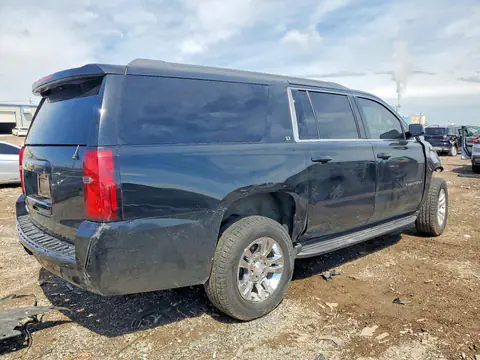 1GNSKHKC6KR383313 — 2019 Chevrolet Suburban, фото 3 с аукциона Copart 30.09.2026, Передняя часть