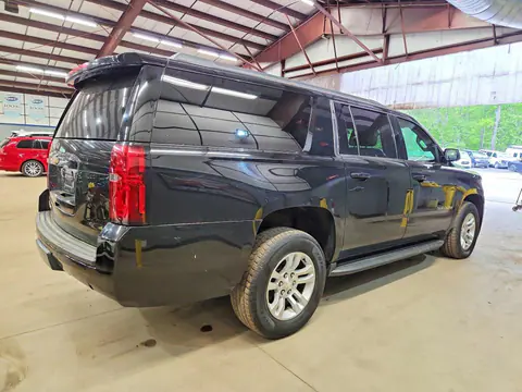 2019 Chevrolet Suburban VIN 1GNSKGKC7KR312602 фото 3