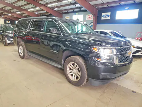 2019 Chevrolet Suburban VIN 1GNSKHKC1KR345696 фото 4