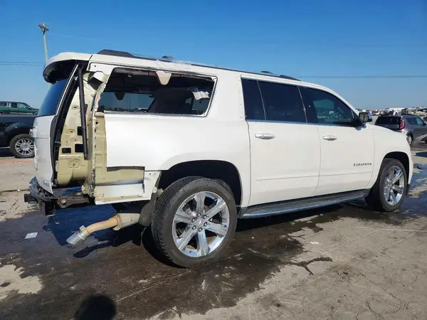 1GNSKJKC0KR211768 — 2019 Chevrolet Suburban, фото 3 с аукциона Copart, Задняя часть
