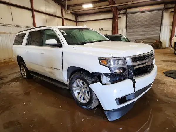 1GNSKHKC5KR342459 — 2019 Chevrolet Suburban, фото 4 с аукциона Copart, Передняя часть