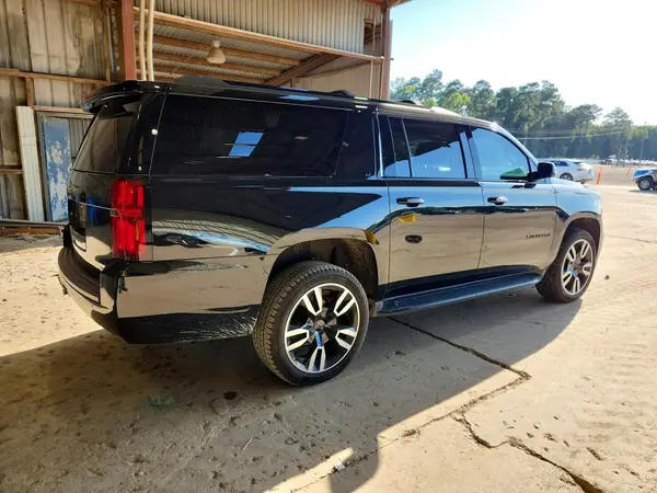 1GNSCHKC5KR353782 — 2019 Chevrolet Suburban, фото 3 с аукциона Copart, Передняя часть