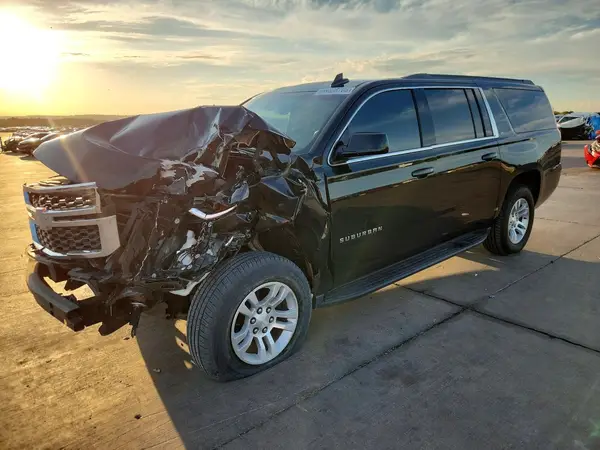 1GNSKHKCXKR367812 — 2019 Chevrolet Suburban, Передняя часть (Front End), фото до ремонта