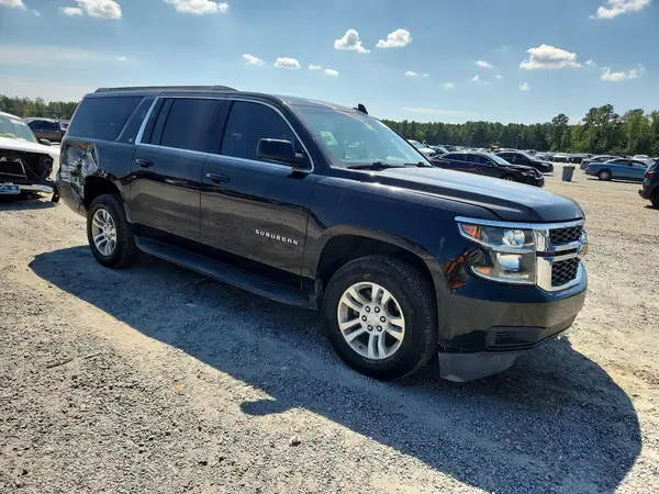 1GNSCHKC8KR118423 — 2019 Chevrolet Suburban, фото 4 с аукциона Copart 13.10.2026, Боковая часть