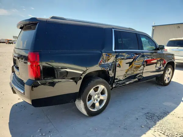 1GNSCJKC3LR128172 — 2020 Chevrolet Suburban, фото 3 с аукциона Copart 13.10.2026, Боковая часть