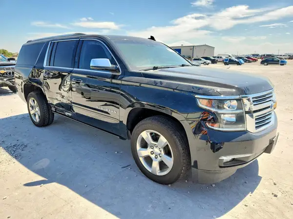 1GNSCJKC3LR128172 — 2020 Chevrolet Suburban, фото 4 с аукциона Copart 13.10.2026, Боковая часть