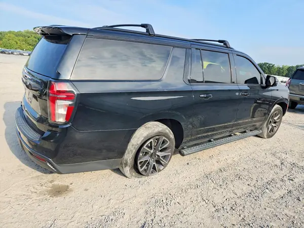 2021 CHEVROLET SUBURBAN VIN 1GNSKDKD4MR199461 фото 3